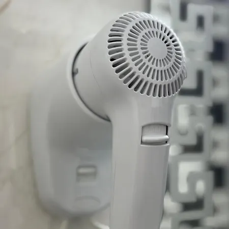 Celine Confort N. D. Cocea * Bucarest