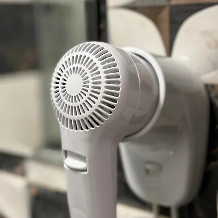 Celine Confort N. D. Cocea