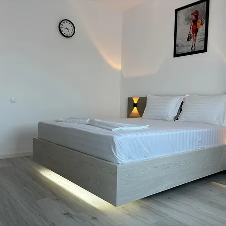 Celine Confort N. D. Cocea *