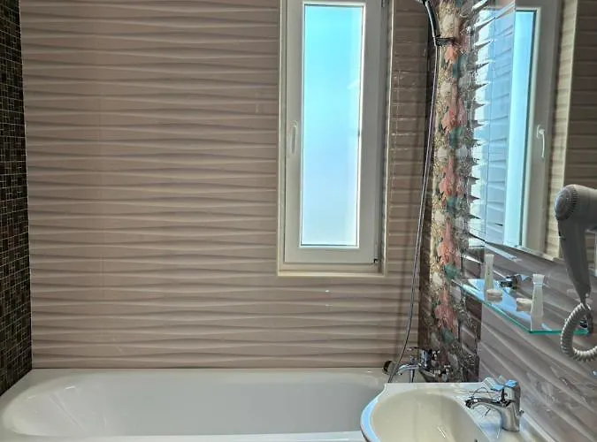 Celine Confort N. D. Cocea * بوخارست