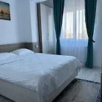 Celine Confort N. D. Cocea Apartamento *
