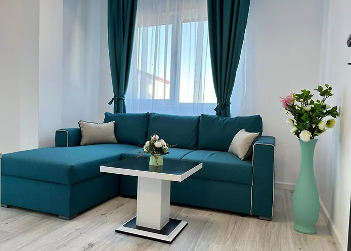 Celine Confort N. D. Cocea Apartment *